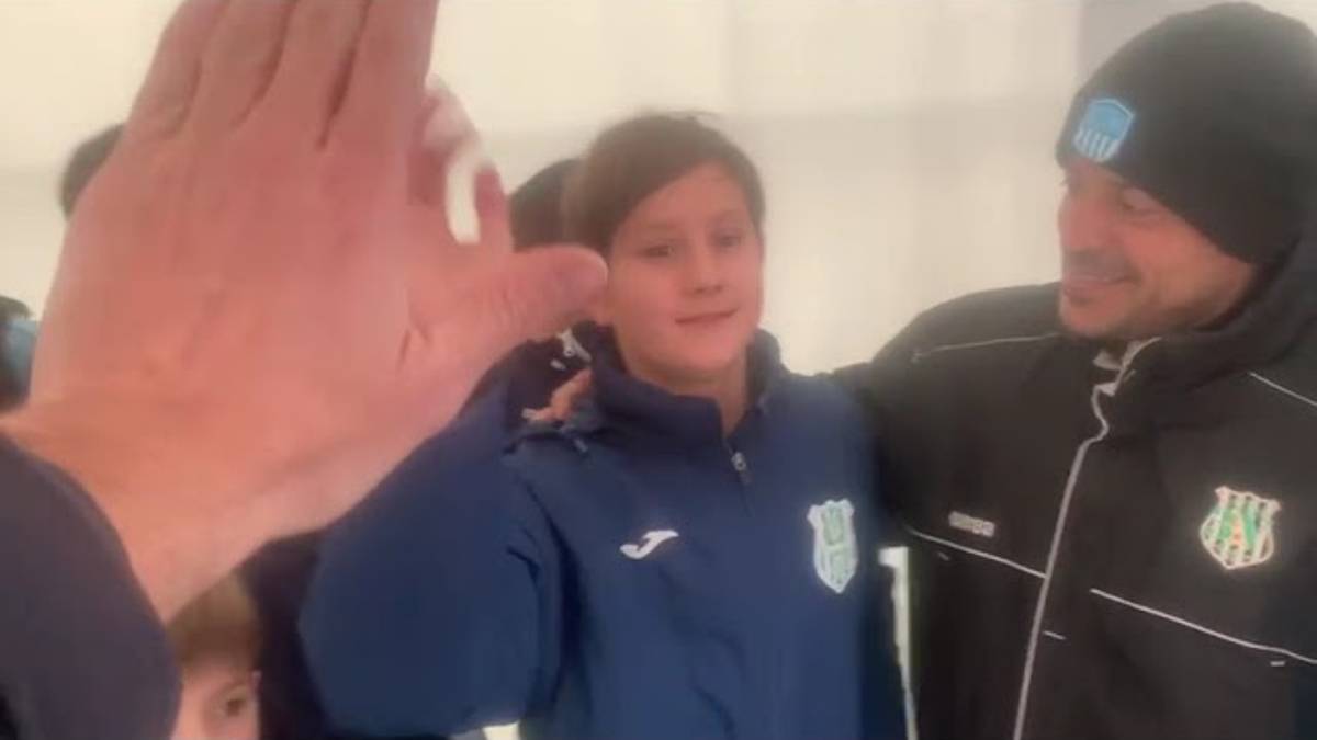 Ucraina, Makar compie 12 anni e li festeggia a Riccione VIDEO