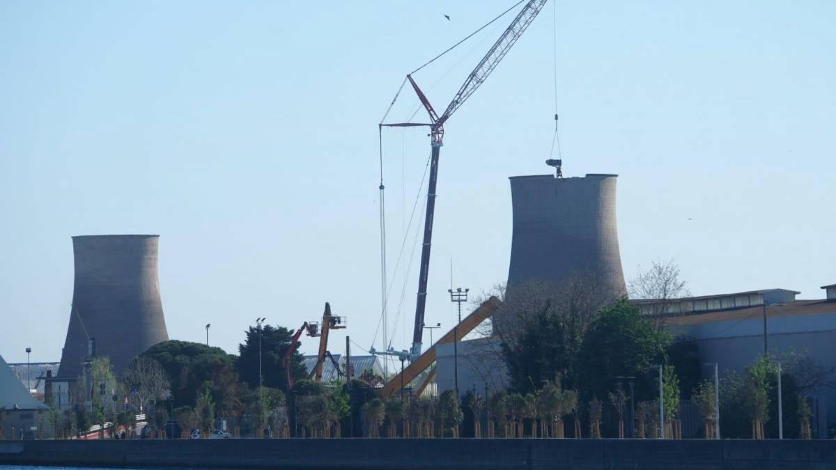 Ravenna. Iniziate le operazioni di abbattimento delle Torri Hamon VIDEO