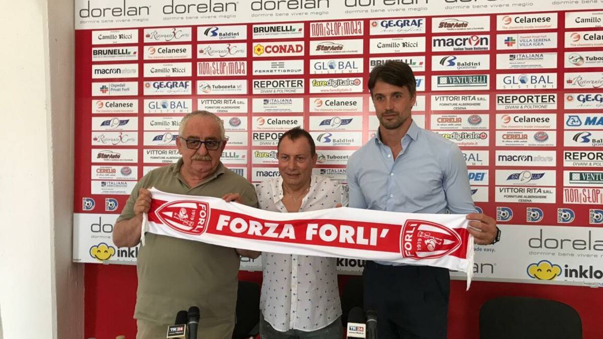 Calcio D, si separano le strade del Forlì e di Massimo Paci