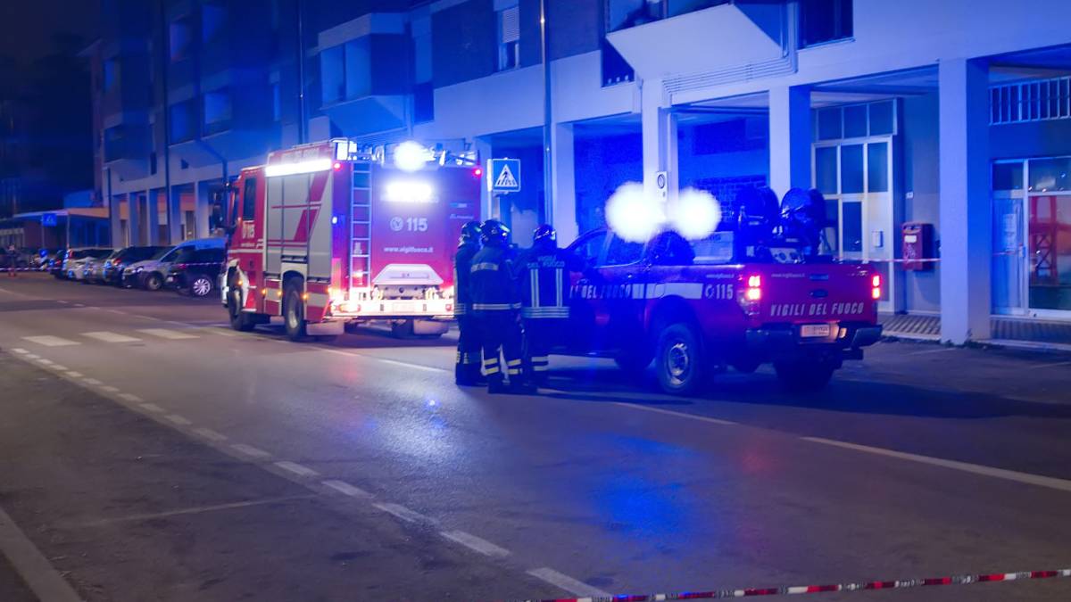 Fuga di gas, evacuato palazzo in via Rubicone a Ravenna