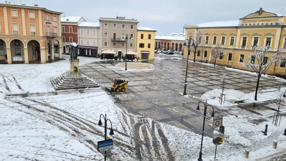 Neve a Santarcangelo: venerdì riaprono le scuole - Gallery