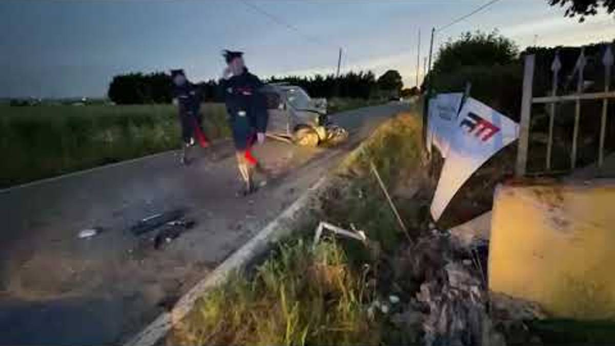 Incidente: un 44 forlivese in coma dopo un impatto in via Boscabella, tra Cesena e Cesenatico VIDEO