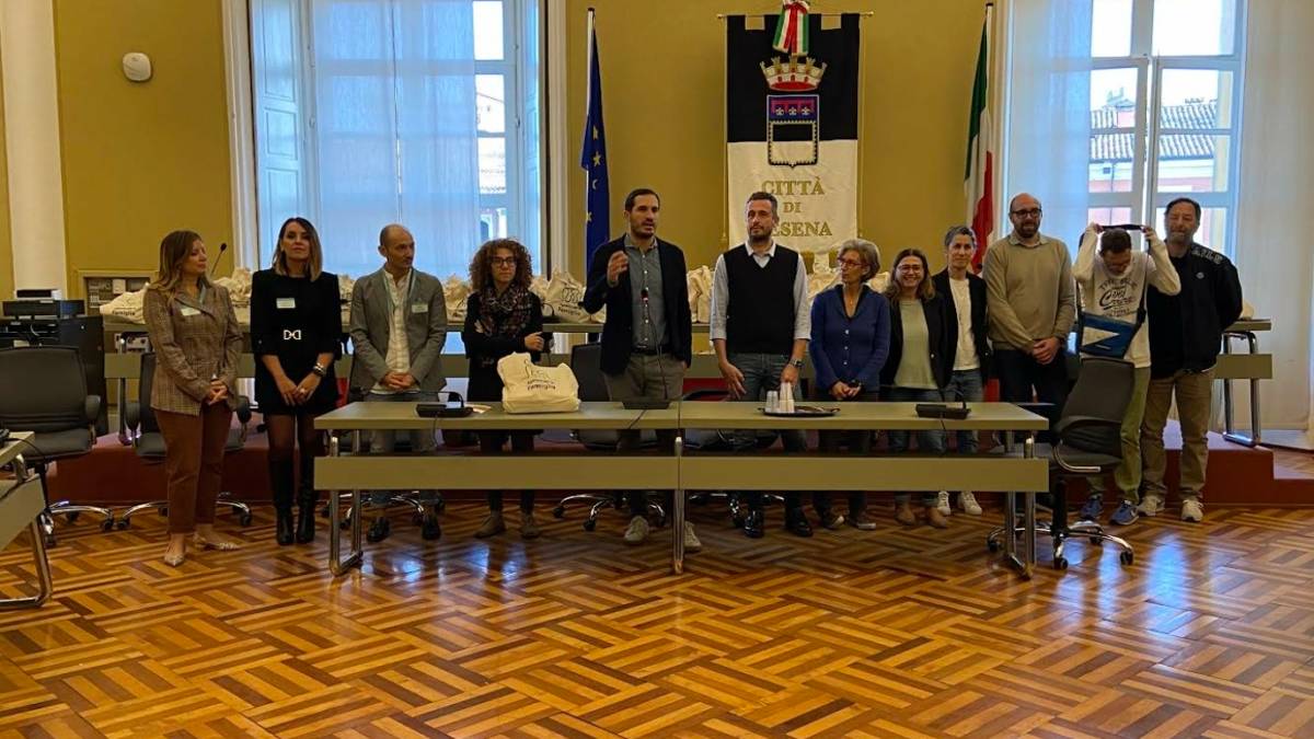 Cesena, kit bebè in regalo ai 293 bimbi nati nei primi 6 mesi del 2022
