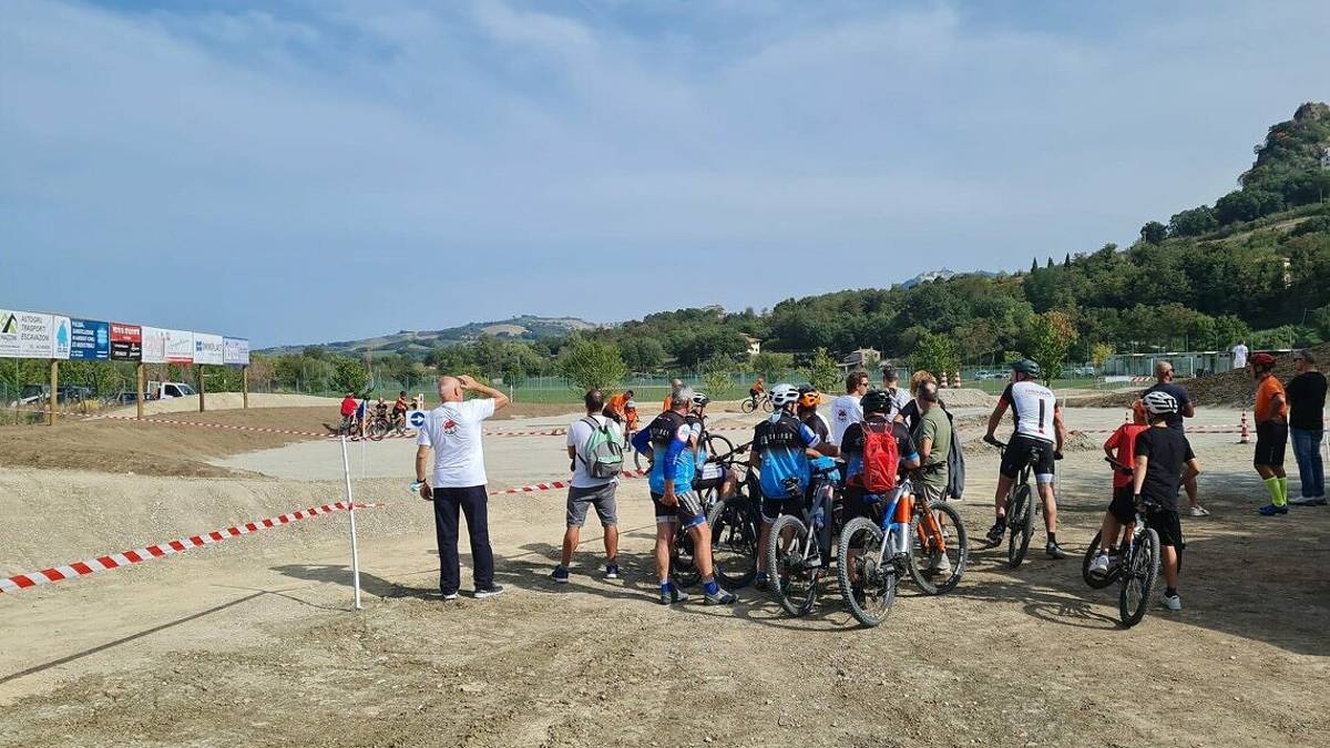 San Leo, inaugurata la nuova pista di mountain bike: è la più lunga in regione