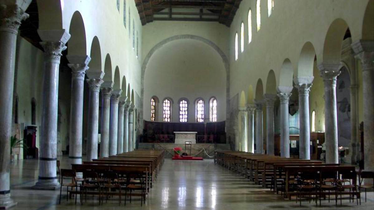 Ravenna, appello delle guide turistiche: “La cripta della Basilica di San Francesco ha urgente bisogno di manutenzione”