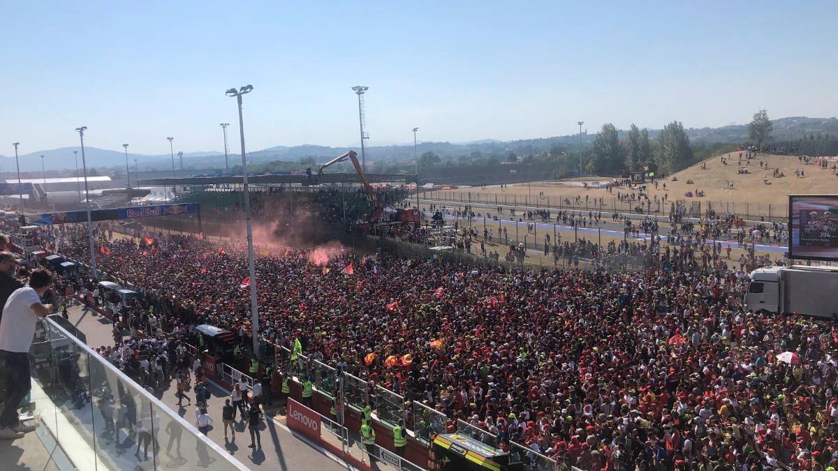 Lo spettacolo al termine della gara della MotoGp del 2023