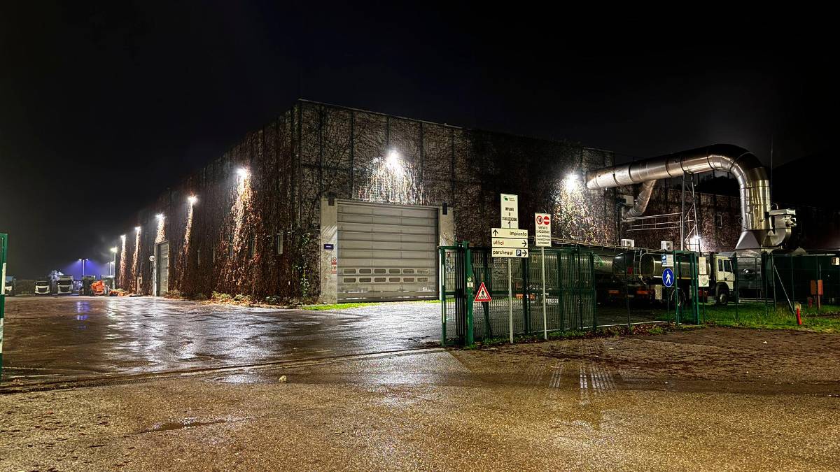 L’ingresso di uno degli stabilimenti della discarica di Ginestreto