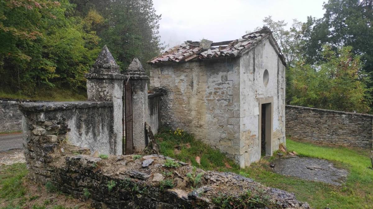 Poggio alla Lastra, via ai lavori all'antico cimitero