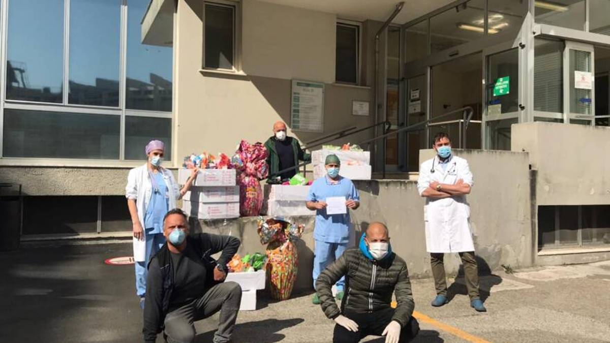 Da Adrian Ricchiuti &friends oltre 250 uova di Pasqua all'Infermi