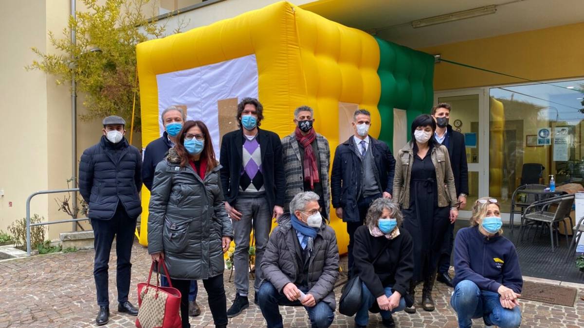 Savignano, inaugurata la stanza degli abbracci