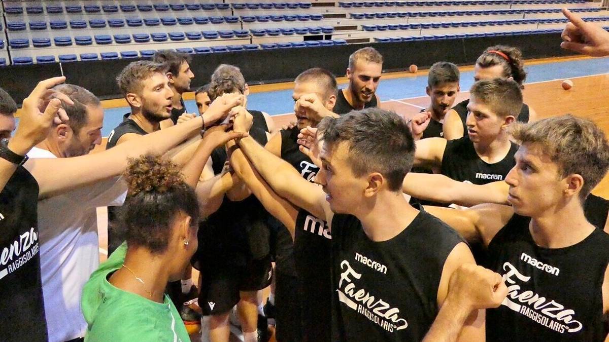 Basket B, Petrucci confermato capitano dei Raggisolaris
