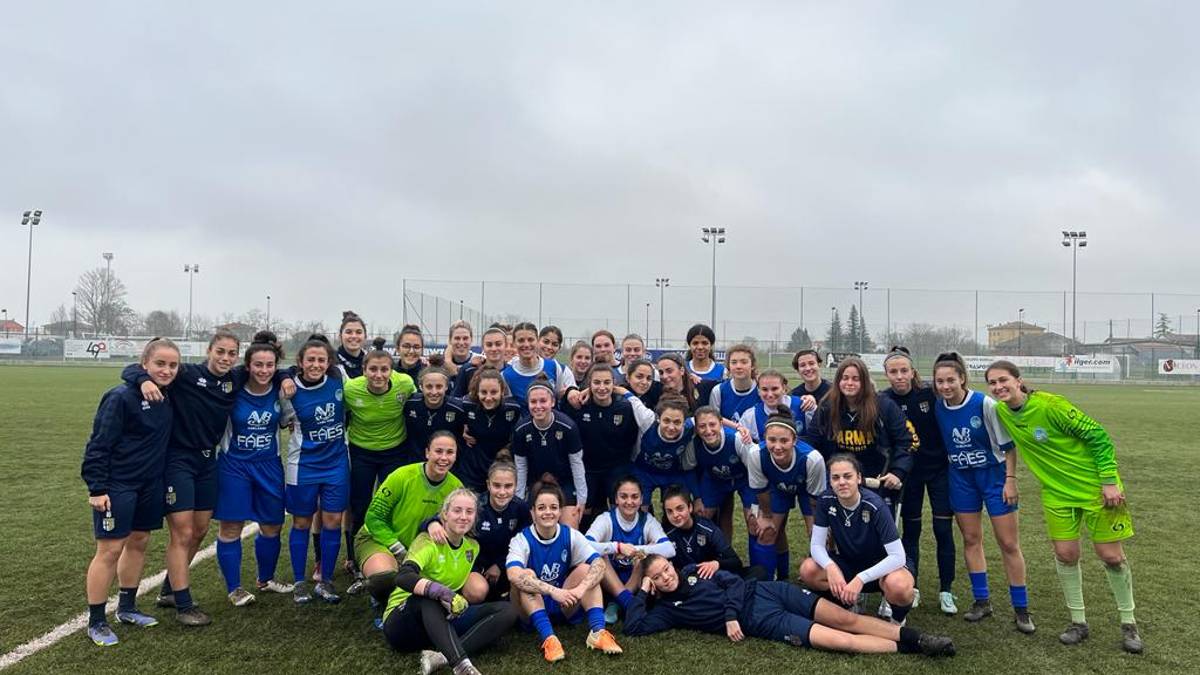 Calcio donne, il Riccione affiliato al Parma