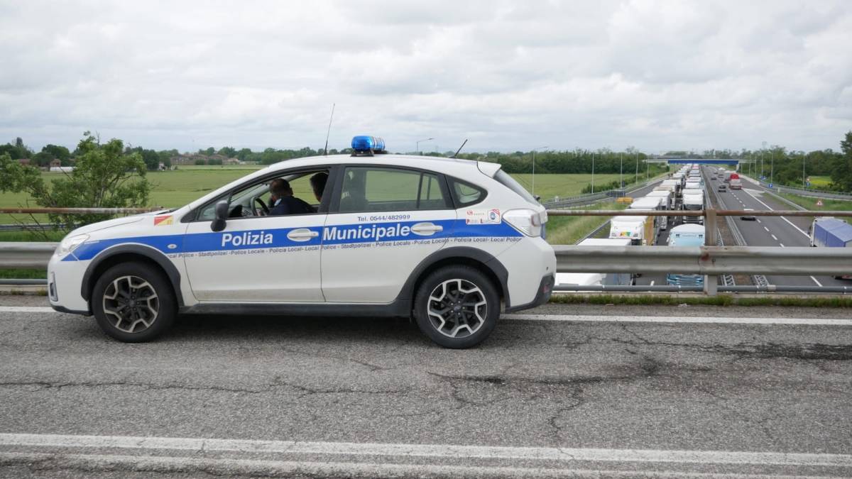 Alfonsine si prepara a possibili allagamenti. Strade evacuate. Chiusa l'Adriatica fino a Ravenna
