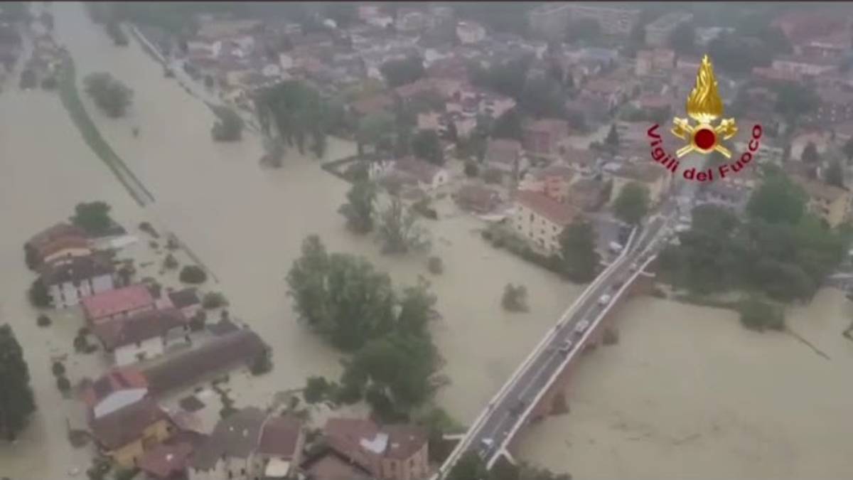 Maltempo a Cesena, il sindaco Lattuca: La situazione è drammatica, la priorità è salvare le persone VIDEO