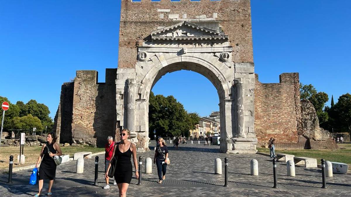Rimini. Lavori di restauro all'Arco d'Augusto VIDEO