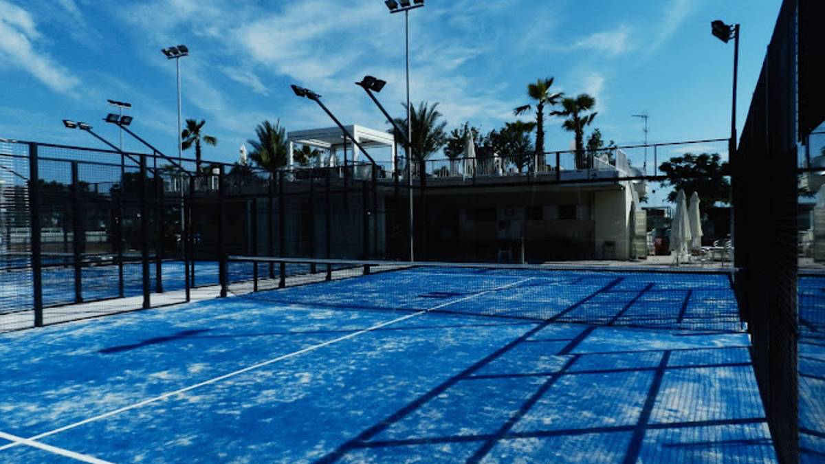 Riccione, nessuna proposta dalla Polisportiva: bandi per la pista di pattinaggio e il bar di viale Milano