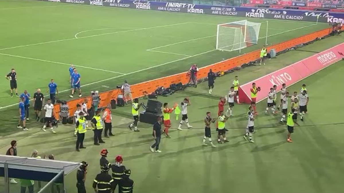 Calcio Coppa Italia, Toscano: Cesena, peccato per l'approccio passivo a Bologna VIDEO La bolgia in curva ospiti