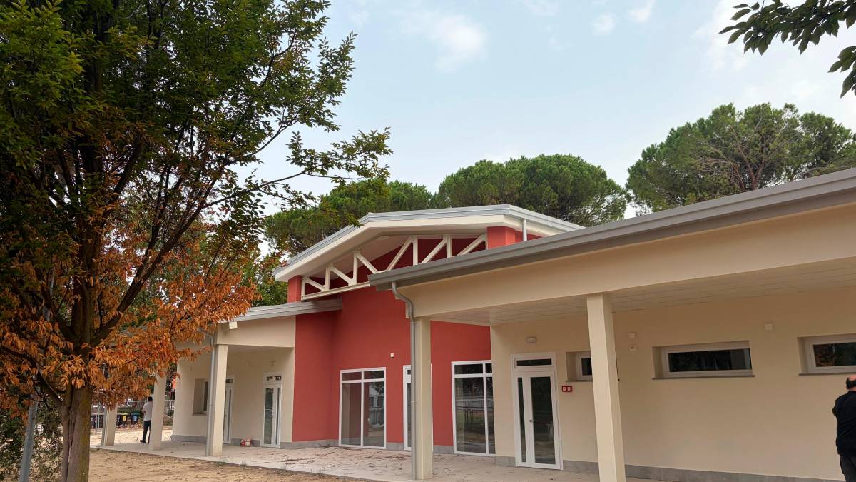 Forlì, Campo Gotti: terminati i lavori all’edificio polifunzionale, ripristinata la recinzione dopo la bufera del 21 agosto