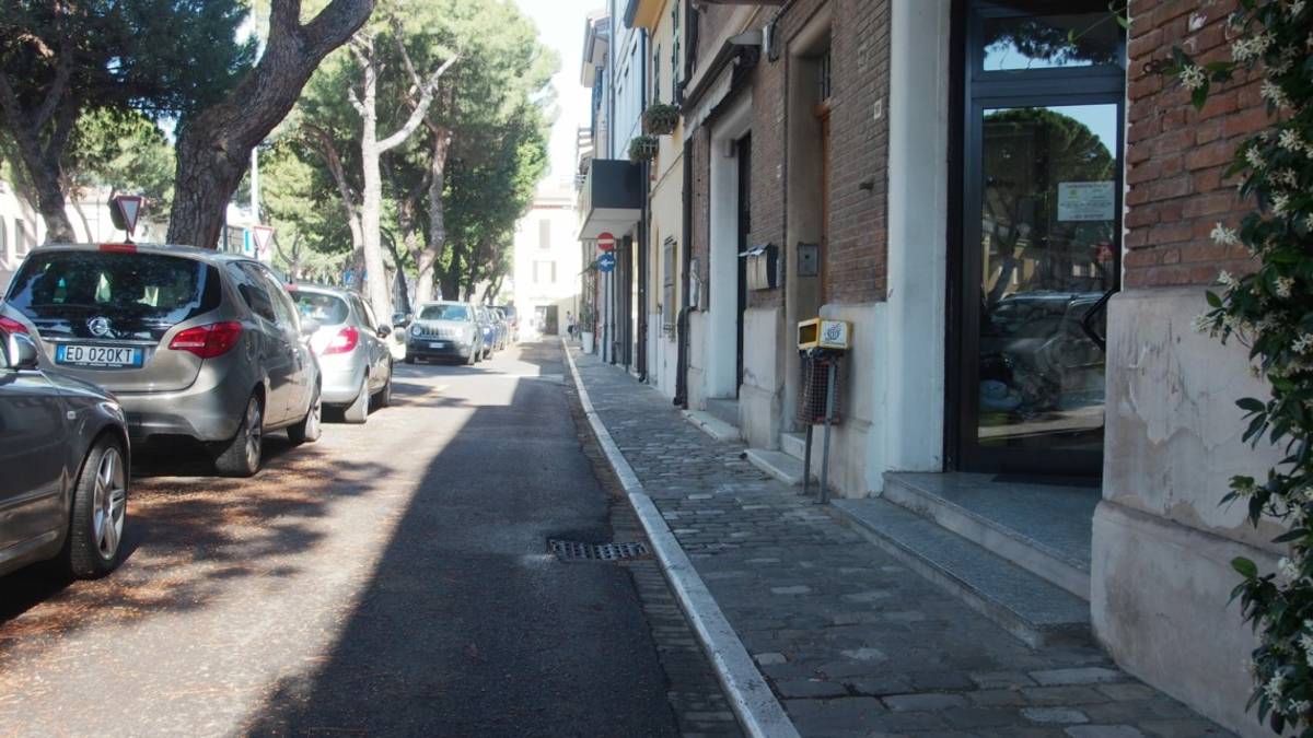 Si reca dalla ex compagna e viene accoltellato. Ricoverato a Ravenna