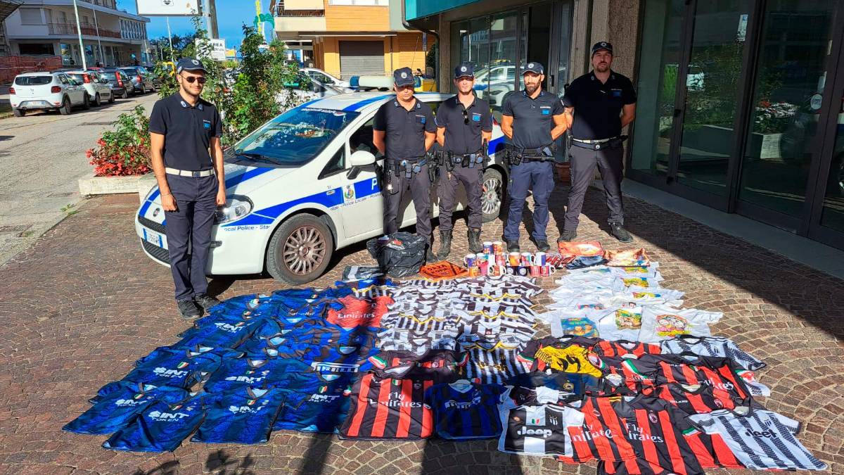 Bellaria, dalle maglie di Juve, Inter e Milan ai profumi contraffatti: sequestrati oltre 300 prodotti
