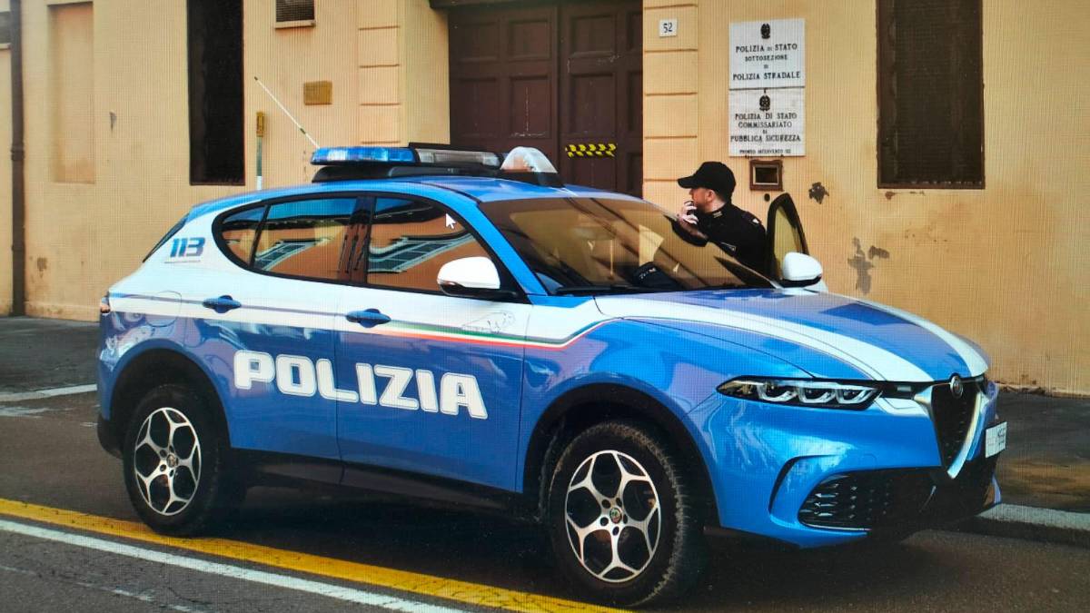 Imola, rubano una bici in stazione e la Polizia li scopre sulla banchina del primo binario: nei guai due minorenni
