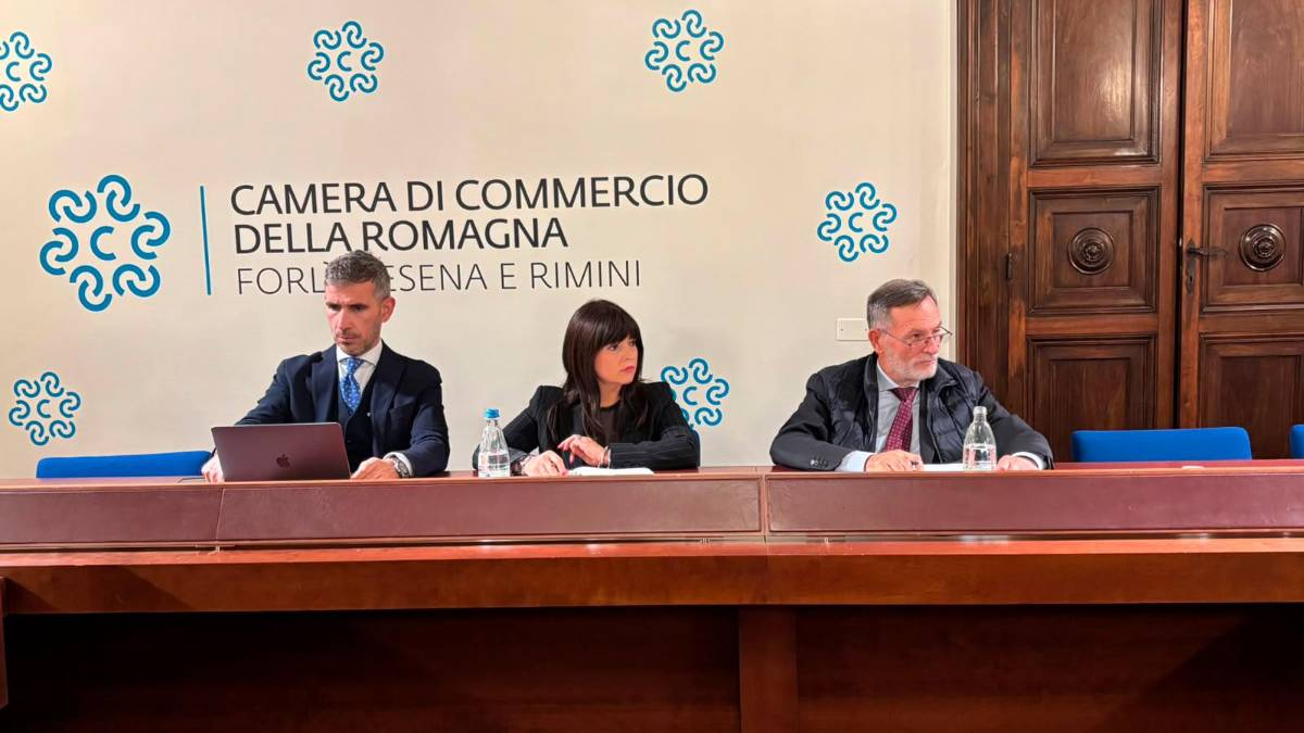 Un momento dell’incontro a Forlì con Alberto Balboni (a destra)
