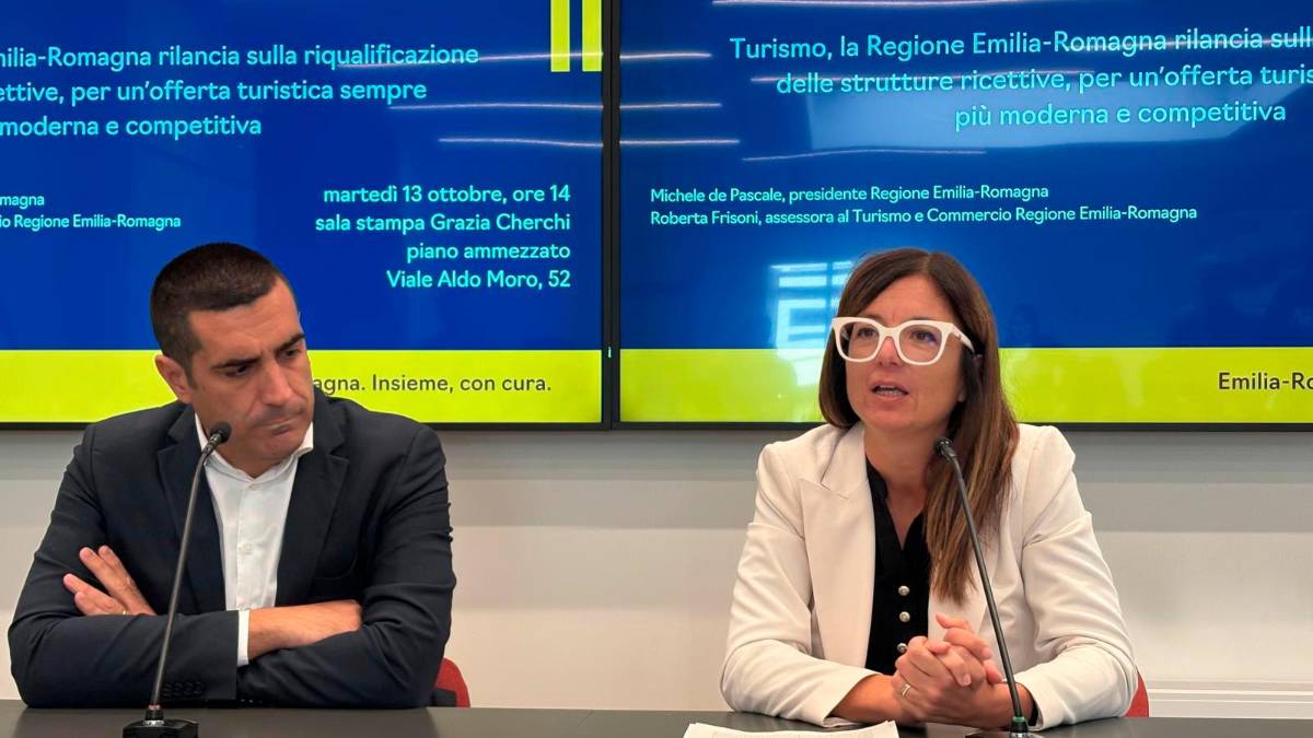 Il presidente Michele de Pascale e l’assessora al Turismo Roberta Frisoni