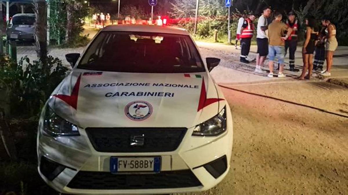 Marina di Ravenna, alcoltest positivo per due ragazzi su tre: allarme per i minorenni