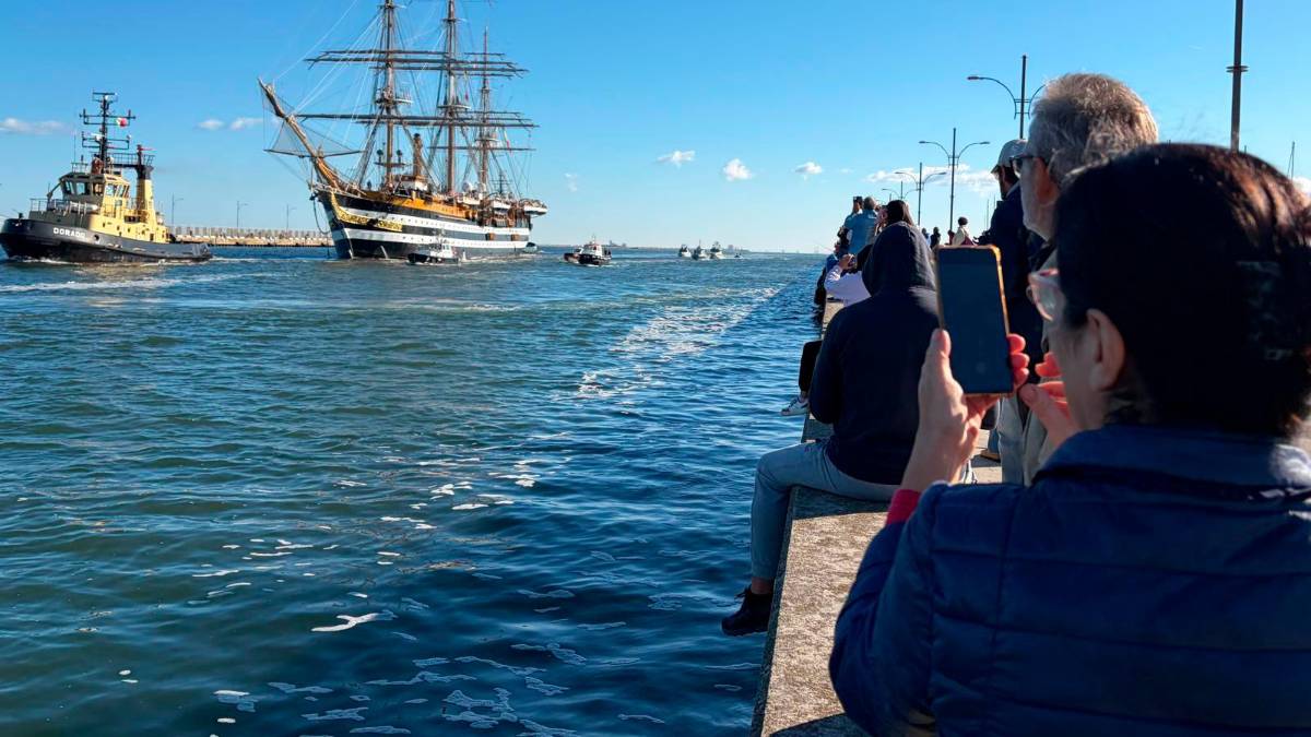 Ravenna, è arrivata l’Amerigo Vespucci - Gallery