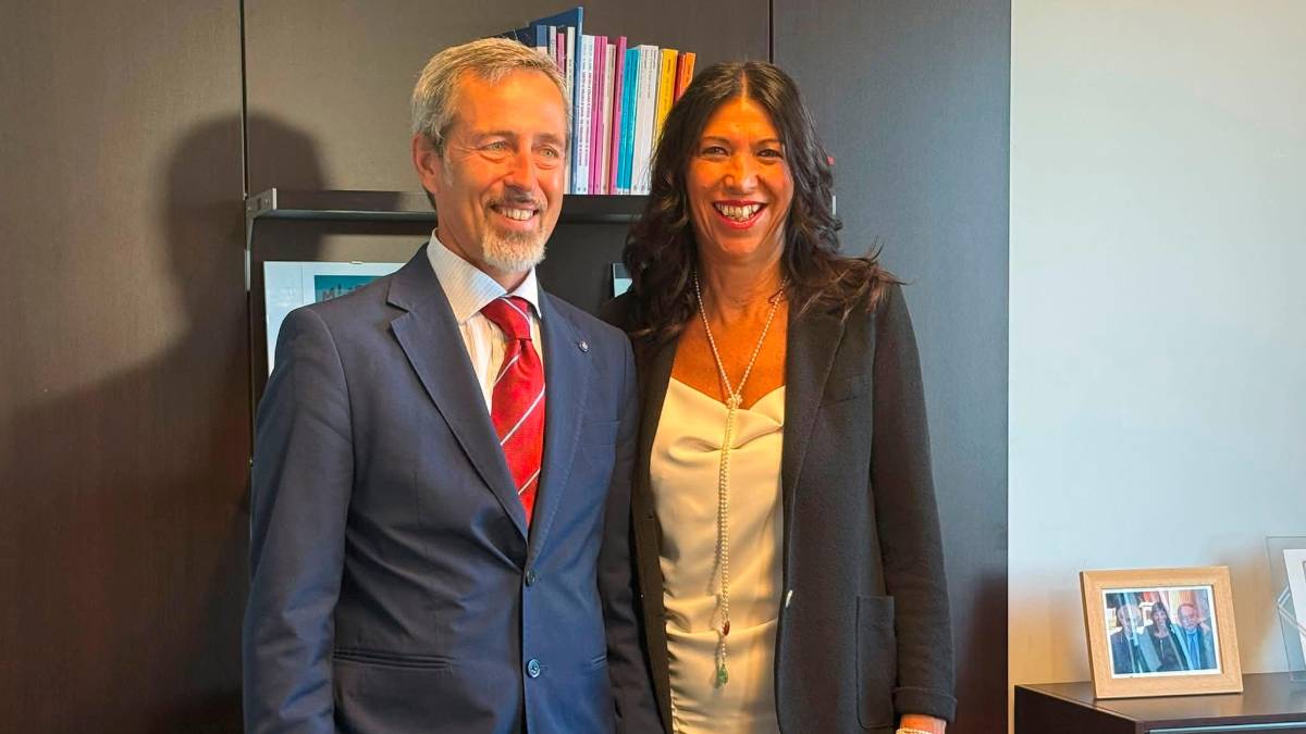 La nuova direttrice generale Laura Gobbi con il segretario agli Interni Belluzzi
