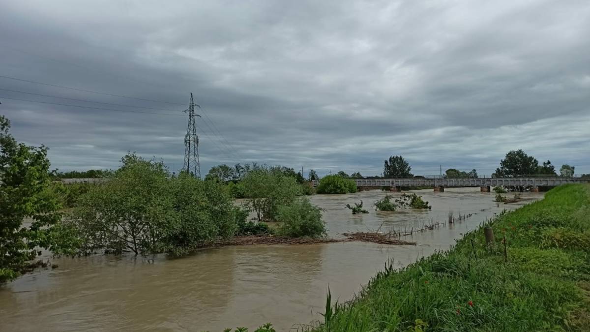 Maltempo Ravenna, evacuate le zone attorno a Fiumi Uniti, Ronco e Montone. Ponte Nuovo e Porto Fuori tra i paesi coinvolti