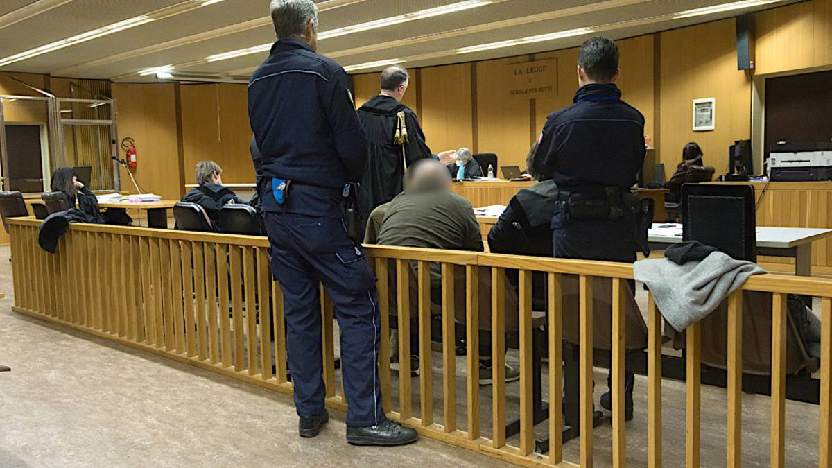 Veleno nel caffè della moglie: 16 anni al cuoco faentino