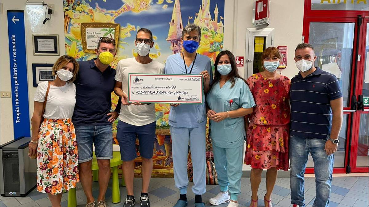 Cesenatico, una donazione a Pediatria nel nome di Gabriele Orlandi