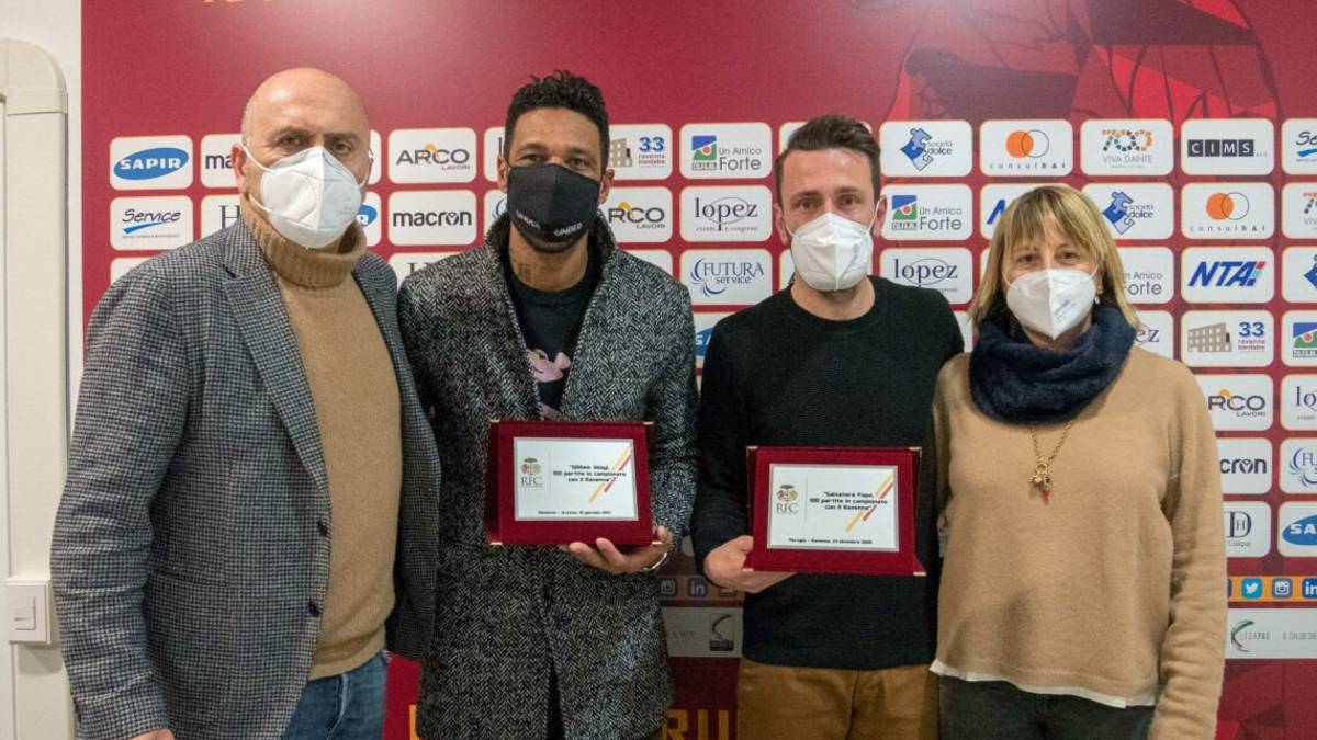 Calcio C, il Ravenna premia i fedelissimi Papa e Jidayi
