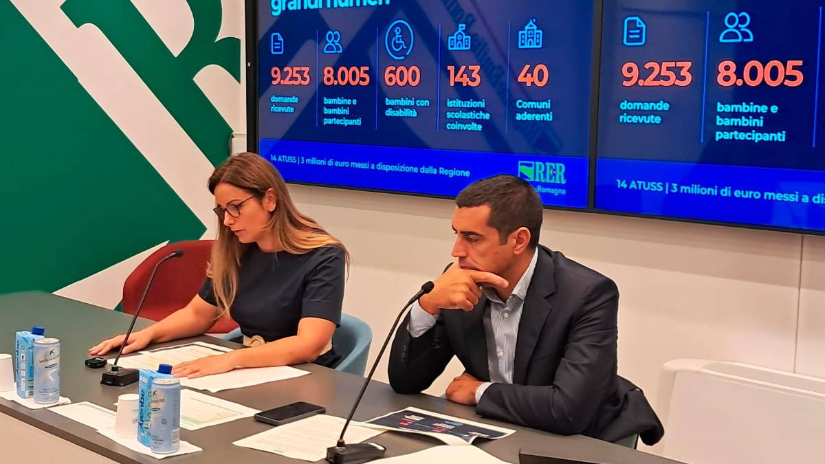 L’assessora Isabella Conti e il presidente Michele de Pascale illustrano i dati di “Settembre insieme”