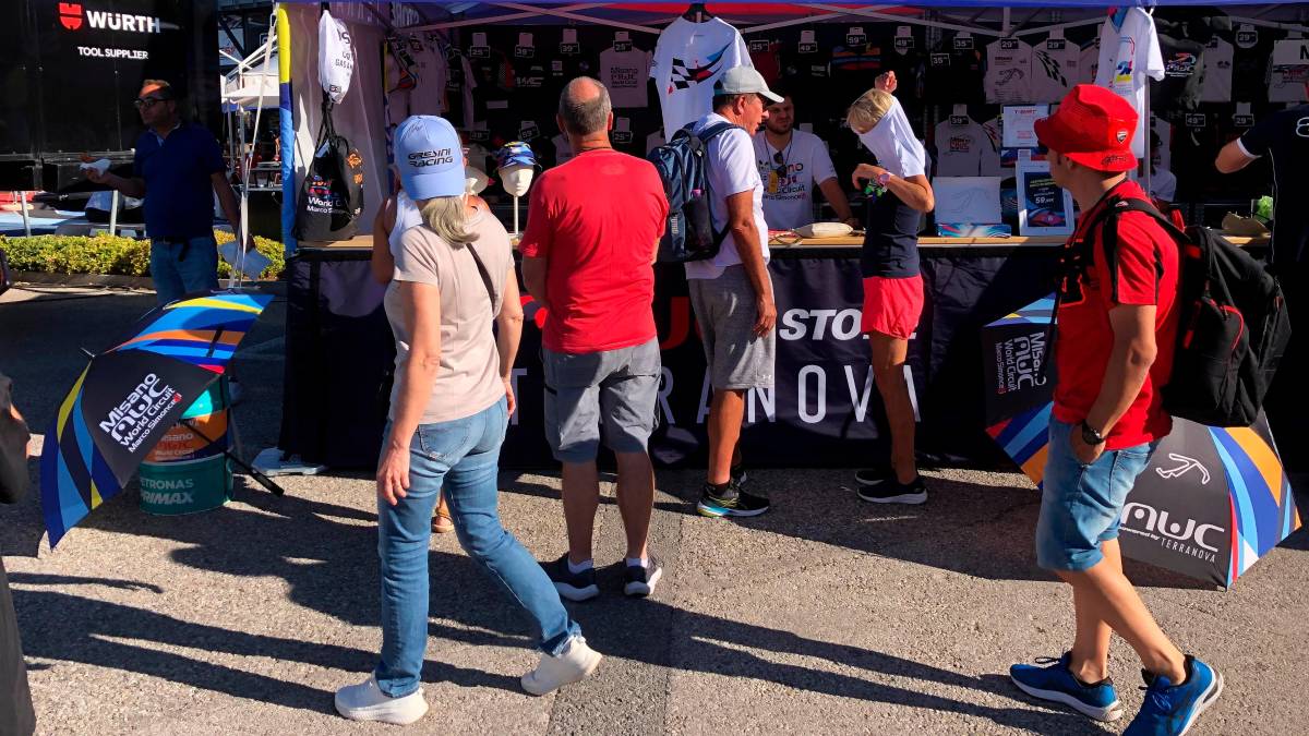 MotoGp, a Misano l’autodromo si riempie: si va verso una grande cornice di pubblico - Gallery