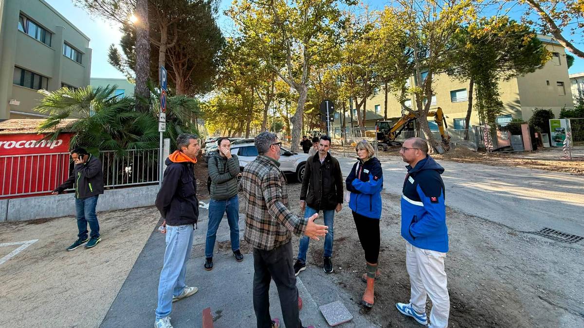 Cesenatico, lungomare di Ponente: in via Colombo arrivano i “giardini della pioggia”