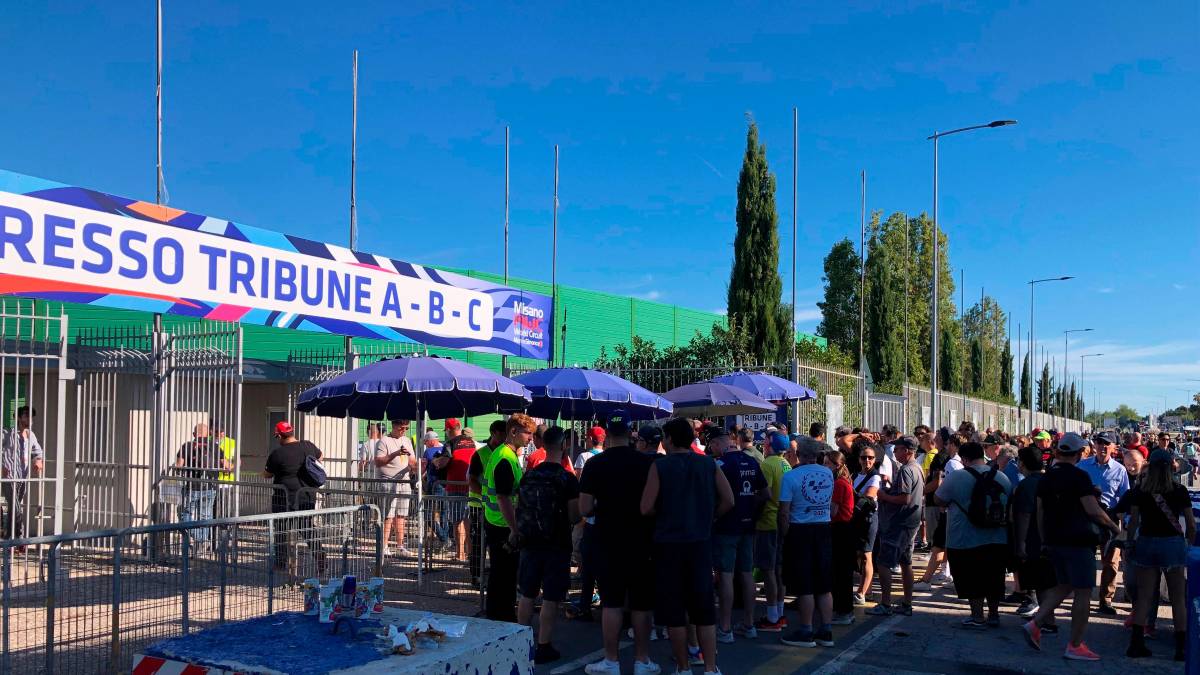 MotoGp, a Misano l’autodromo si riempie: si va verso una grande cornice di pubblico - Gallery