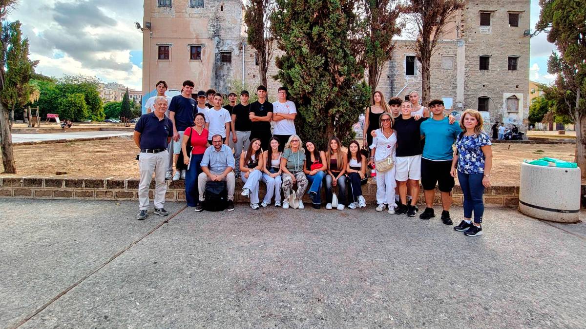 Una delle tappe del primo giorno del viaggio dei ragazzi imolesi
