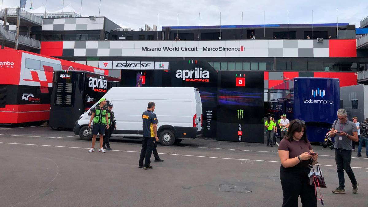 MotoGp, nuvole e cielo grigio su Misano mentre Bagnaia si dà al basket VIDEO