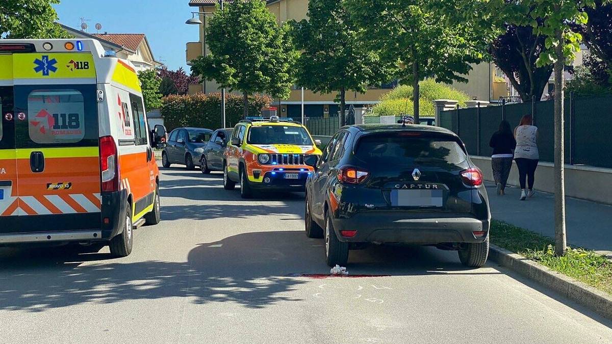 San Mauro, grave ristoratore caduto con bicicletta elettrica