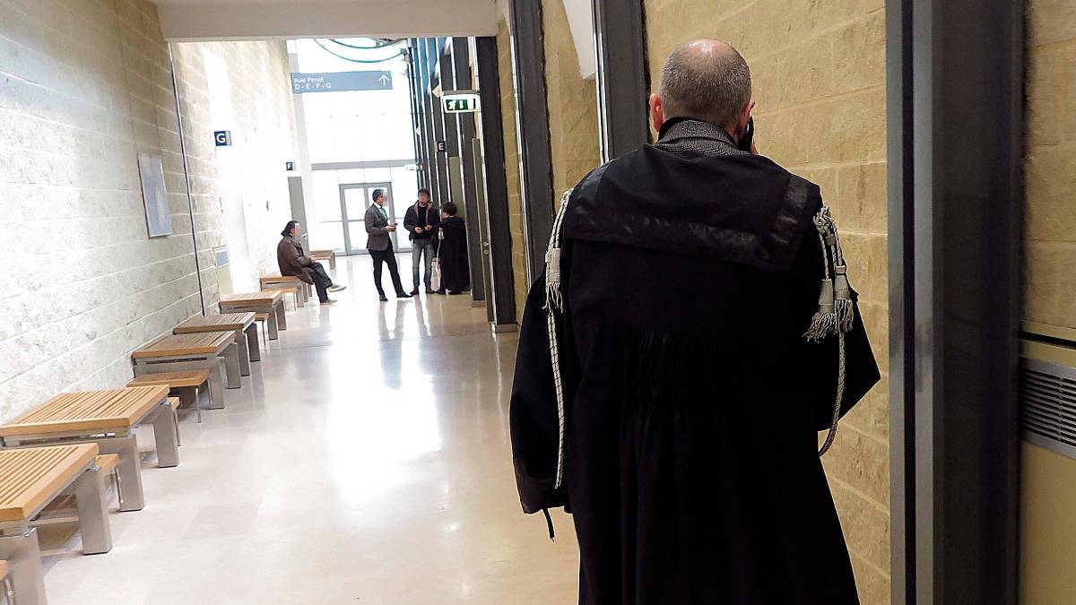 Rimini. Cause mai avviate, avvocato condannato: “Ora deve pagare 60mila euro al cliente”