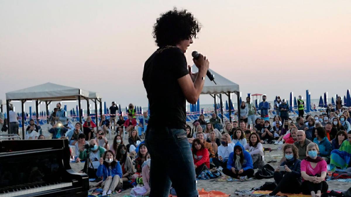 Britti, Allevi e tanti piccoli eventi: Notte Rosa, tutte le foto