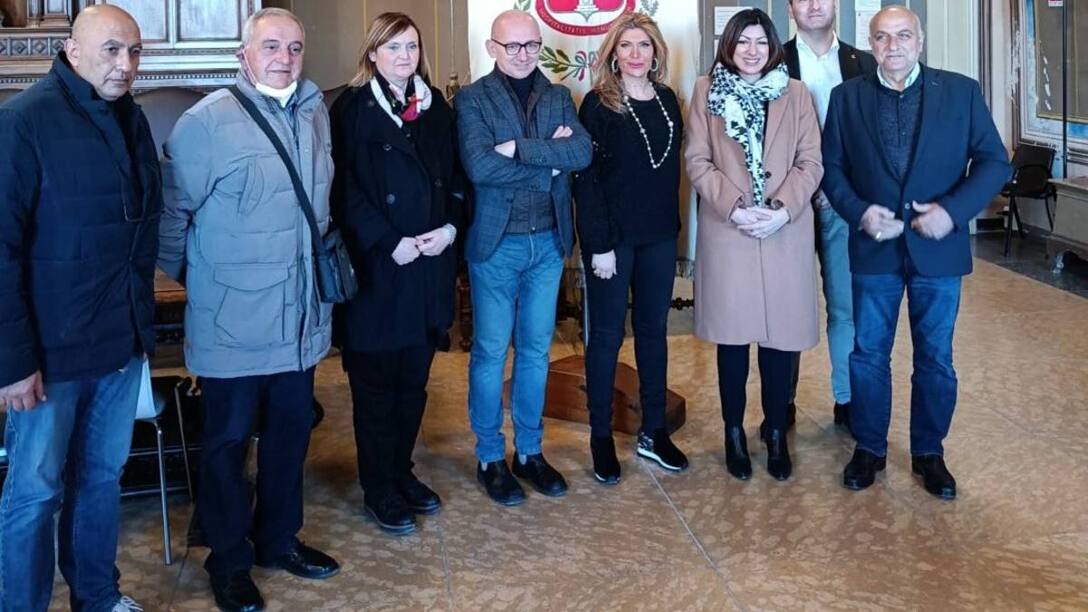 Bertinoro per Tiro: uno scambio di doni tra i sindaci