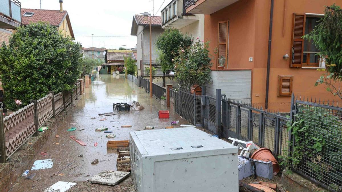 Maltempo Cesena, rifiuti dopo l'alluvione: ecco come fare