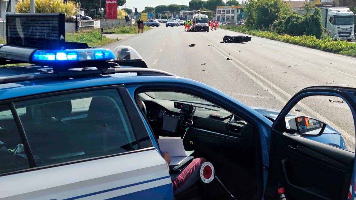 Rimini, incidente sulla via Emilia: grave scooterista - Gallery