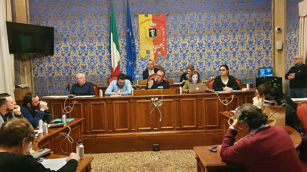 Castel San Pietro, martedì 28 il consiglio comunale torna in presenza