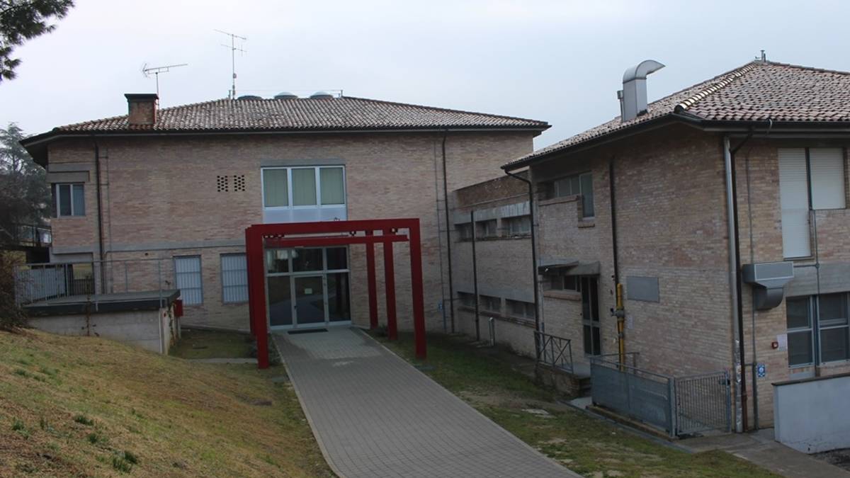 Coronavirus: secondo caso alla scuola Media Fausto da Longiano