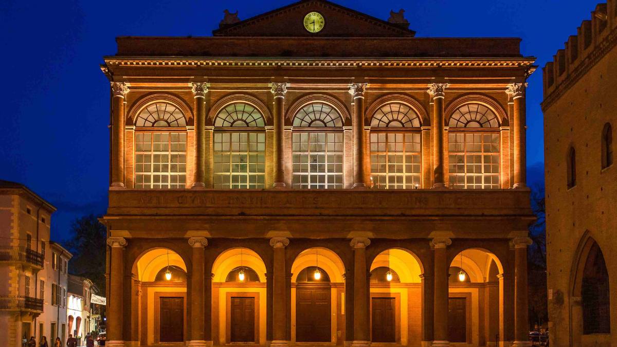 Chiusura dei teatri, la preoccupazione di Legacoop Romagna