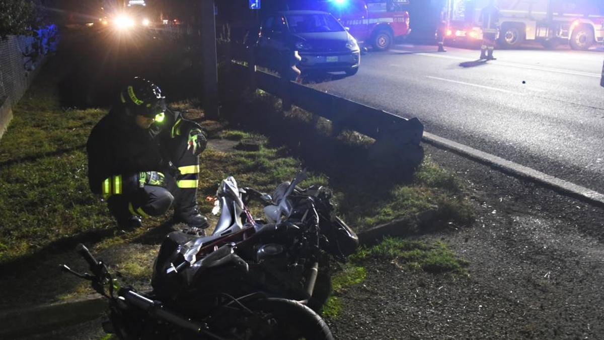 Terribile incidente a Rimini: morto un 18enne, piede amputato a una ragazza